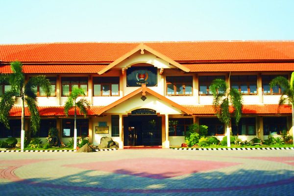 distributor genteng goodyear karang pilang